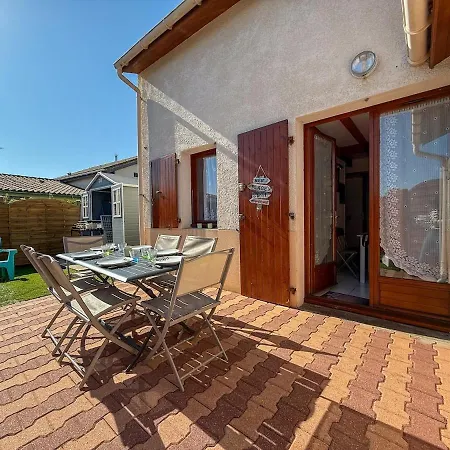 Holiday home Maison Soleil D'or Proche